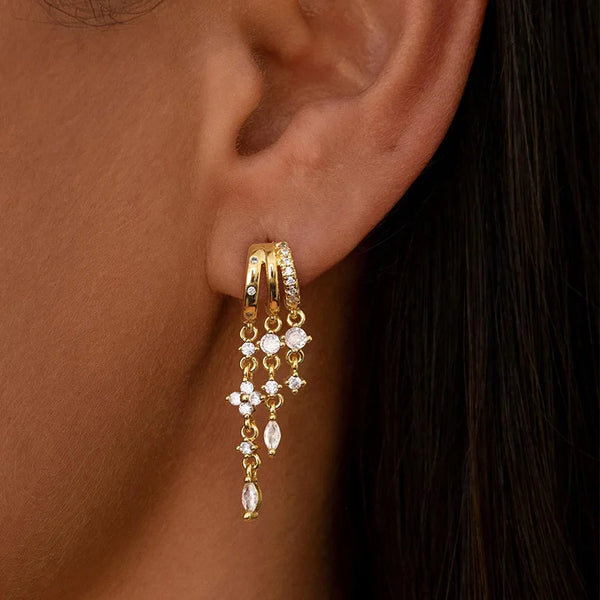 Pendiente Golden Cascade – Acero inoxidable chapado en oro de 14K